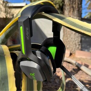 Astro gaming headphones Lightly used, excellent condition.